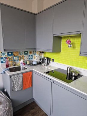 Stylish and spacious new flat